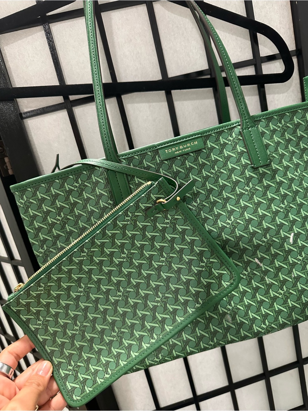 Tory Burch Ever-Ready Green Patterned Tote Bag - Picture 2 of 7